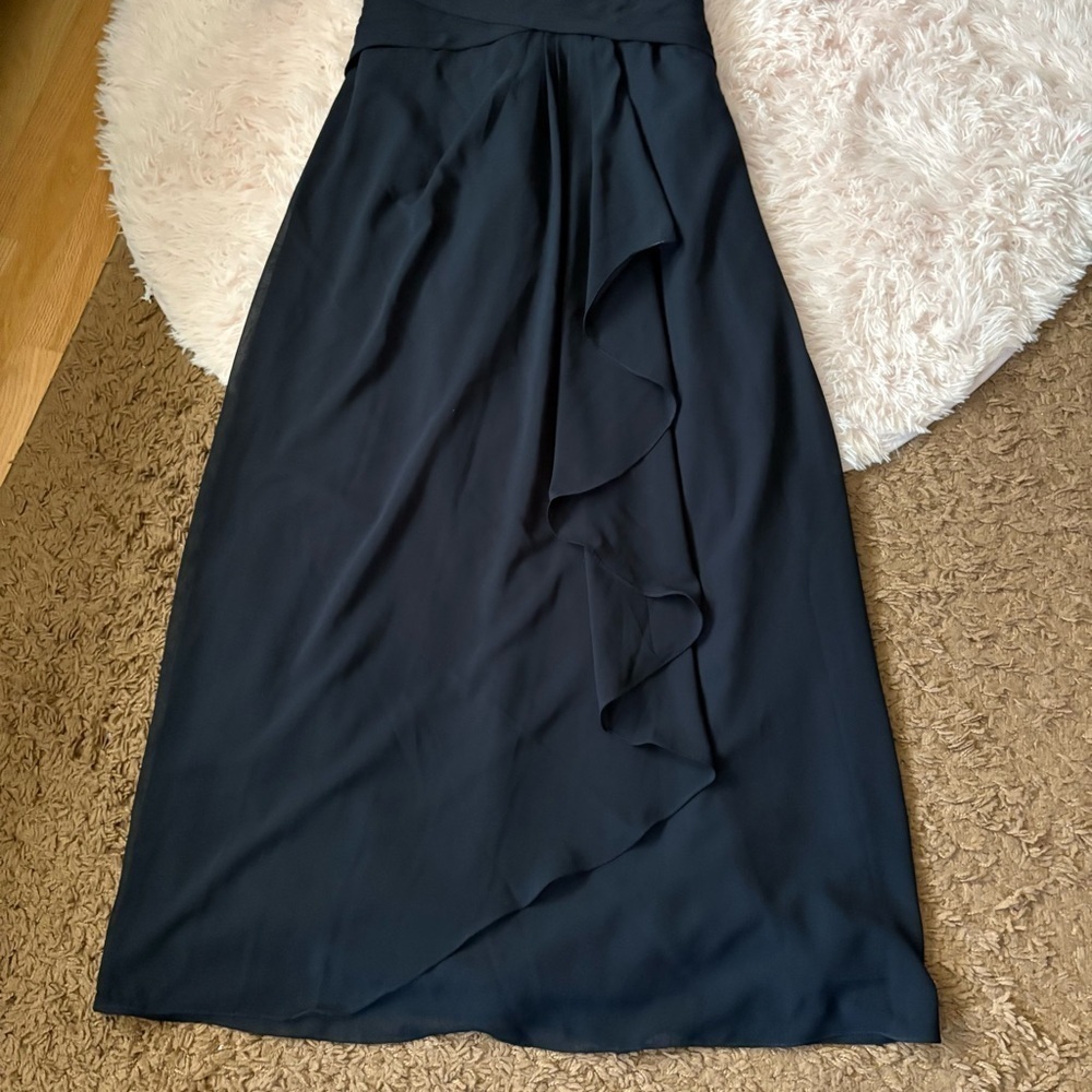 Elegant Navy Blue Gown with Lace Detail Sz 16 Mother of the Bride Floral Maxi - Picture 2 of 11